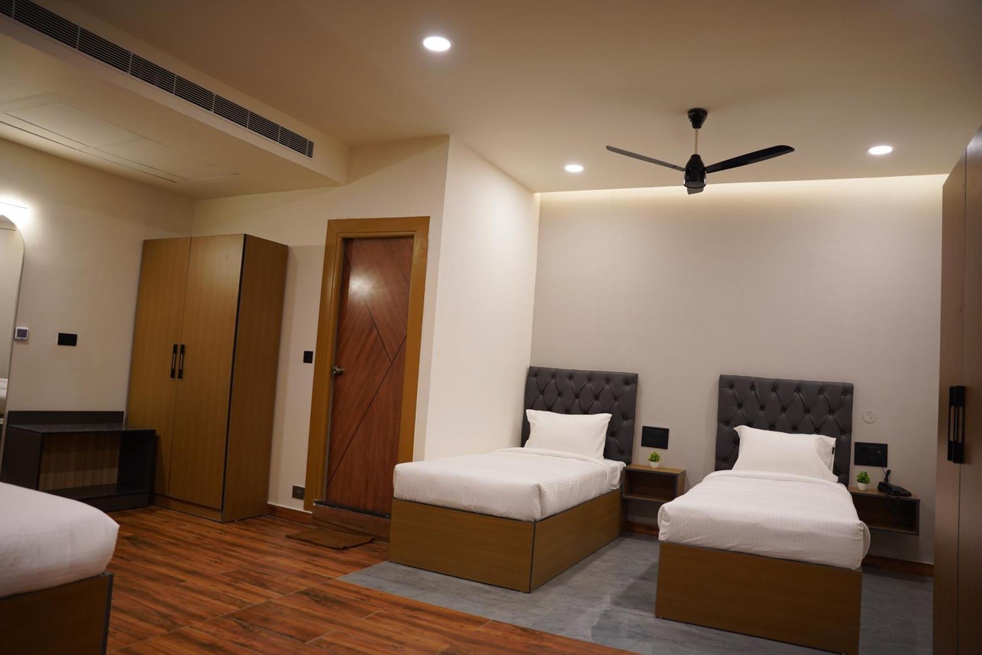 The Continental Inn & Suites Mysore Eksteriør billede