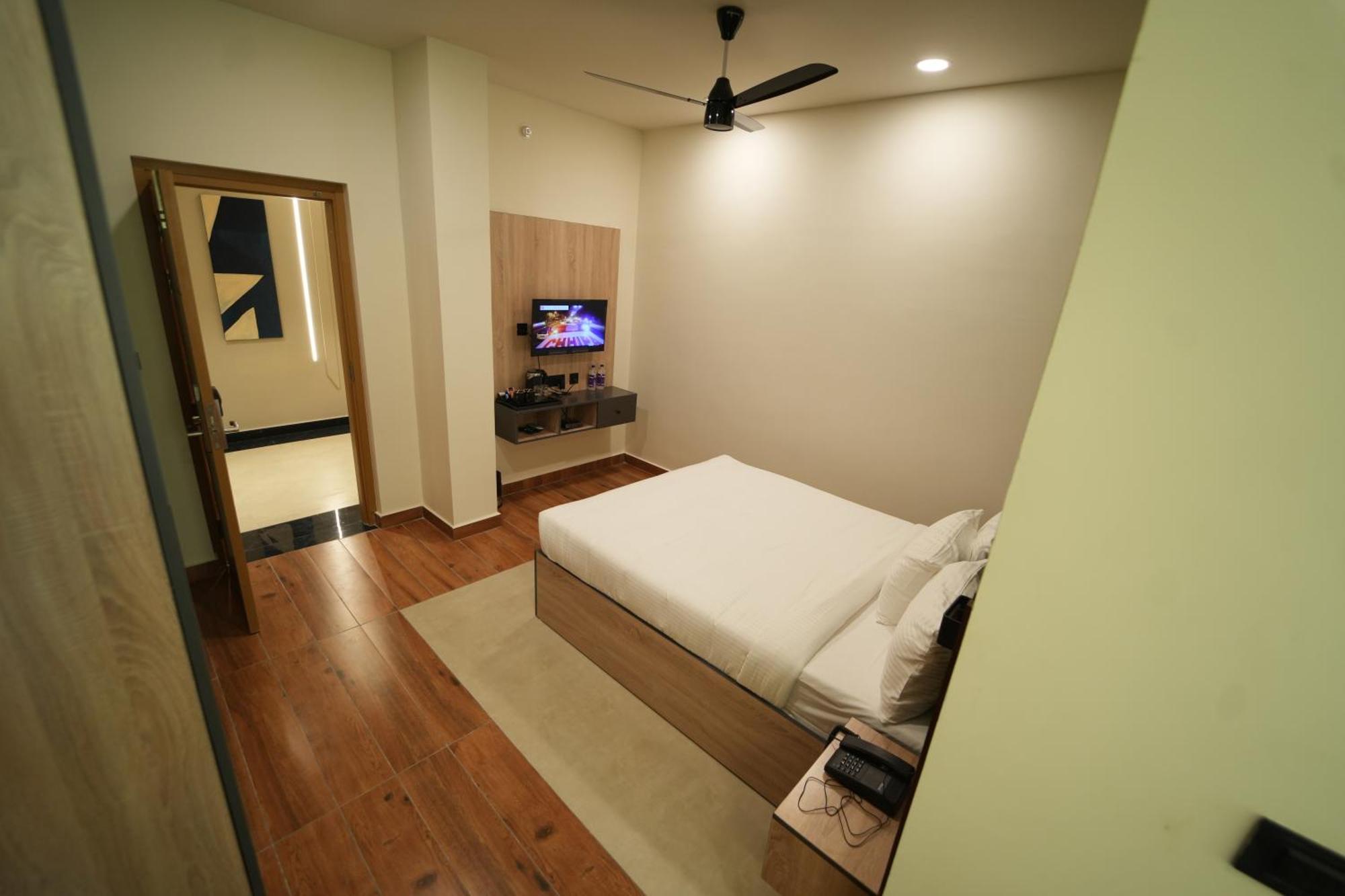The Continental Inn & Suites Mysore Eksteriør billede